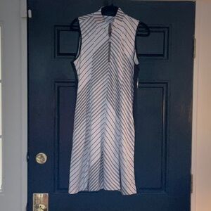Tail White and Black Sleeveless Golf Dress